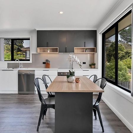 Youngtown Executive Apartments - 2Br Included, Free Parking & Wifi, Sofa Bed & Cot Fee Applies Launceston Esterno foto
